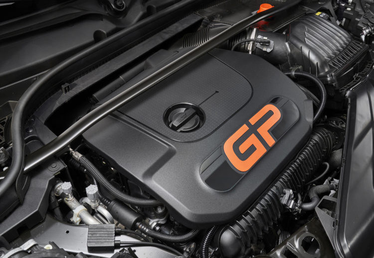 mini john cooper works gp, mini cooper, mini john cooper, mini cooper works gp, nuevos lanzamientos, salon de los angeles 2019, mini cooper de carrera, mini cooper de calle