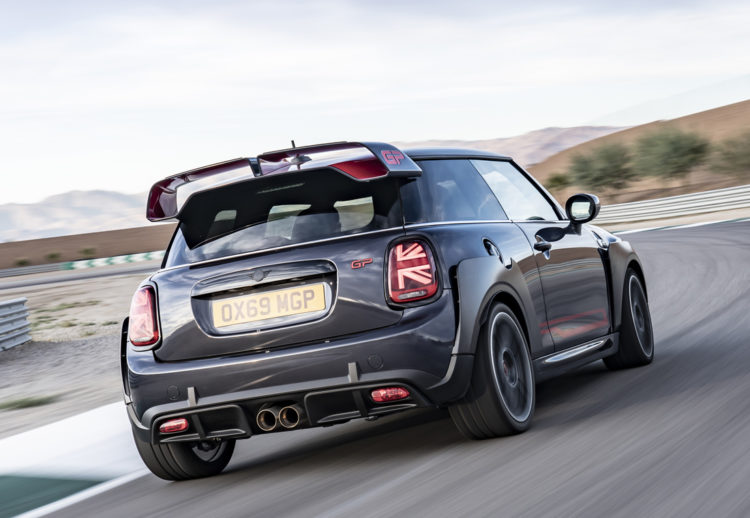 mini john cooper works gp, mini cooper, mini john cooper, mini cooper works gp, nuevos lanzamientos, salon de los angeles 2019, mini cooper de carrera, mini cooper de calle