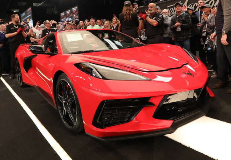 chevrolet corvette c8 stingray,chevrolet, corvette c8, subasta de chevrolet corvette c8 stingray, subastas benéficas,chevrolet corvette c8 stingray 3 millones, primera unidad de chevrolet corvette c8 stingray