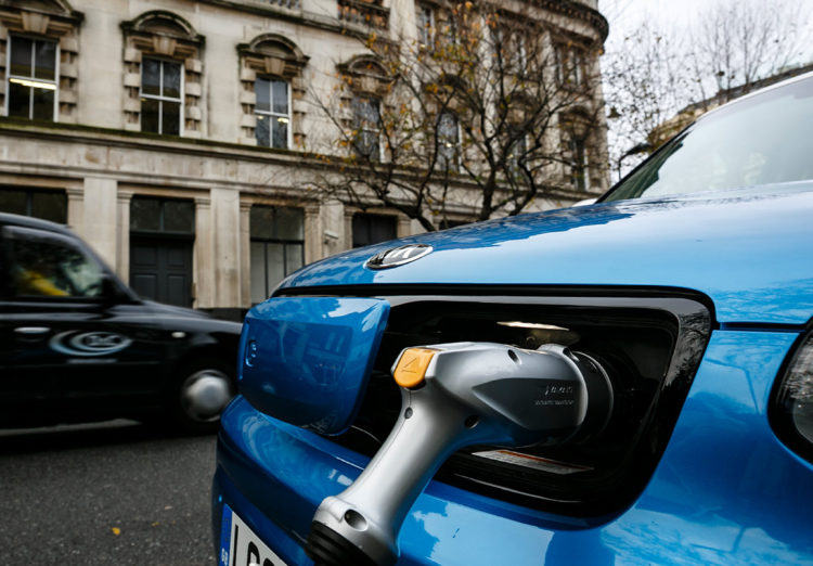 reino unido prohibe combustion, reino unido politicas, reino unido autos de combustion, reino unido autos hibridos, reino unido autos electricos, reino unido leyes ambientales, reino unido cambio climatico, reino unido autos prohibidos, reino unido prohibidos 2035, reino unido prohicion 2035, reino unido ambiente 2035