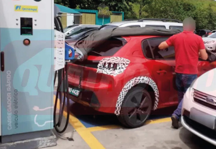 peugeot e-208 eléctrico, peugeot e-208 eléctrico fotos en brasil, peugeot e-208 eléctrico pruebas en brasil, peugeot e-208 eléctrico fotos paparazzi, peugeot e-208 eléctrico america latina, peugeot e-208 eléctrico imagenes en brasil, peugeot e-208 eléctrico sin camuflaje, peugeot e-208 eléctrico en brasil