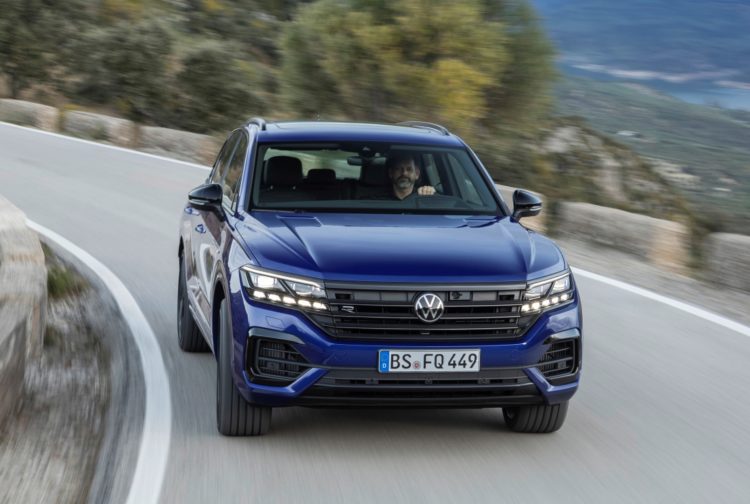 volkswagen touareg r, volkswagen touareg r hibrido enchufable, volkswagen touareg r estreno, volkswagen touareg r debut, volkswagen touareg r nuevo modelo, volkswagen touareg r caracteristicas, volkswagen touareg r descripcion, volkswagen touareg r motor, volkswagen touareg r detalles, volkswagen touareg r salon de ginebra, volkswagen touareg r travel assist