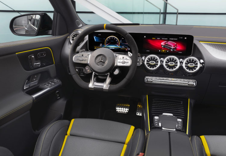 Mercedes-AMG GLA 45, Mercedes-AMG GLA 45 4Motion+, Mercedes-AMG GLA 45 2020, Mercedes-AMG GLA 45 Salón de ginebra, Mercedes-AMG GLA 45 Ginebra, Mercedes-AMG GLA 45 Alemania, Mercedes-AMG GLA 45 Fotos, Mercedes-AMG GLA 45 características, Nuevo Mercedes-AMG, Nuevo GLA 45, Nuevo Mercedes-AMG 4Motion