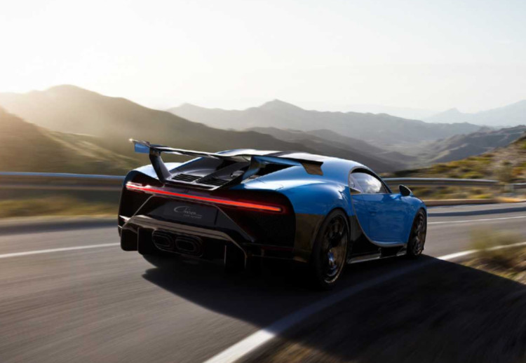 Bugatti Chiron, Bugatti Chiron Pur Sport, Bugatti Chiron 2020, Bugatti Chiron Pur Sport 2020, Nuevo Bugatti Chiron, Bugatti Chiron con dinámica mejorada, Bugatti Chiron Pur Sport características, Bugatti Chiron Pur Sport precio, Bugatti Chiron Pur Sport fotos, Super deportivos, Carros franceses