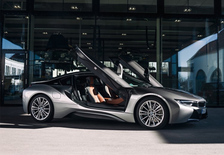 bmw i8, bmw i8 se despide, bmw i8 Ultimate Sophisto Edition, bmw i8 fin de produccion, bmw i8 clasico del futurp, bmw i8 hibrido enchufable, bmw i8 sistema electrico