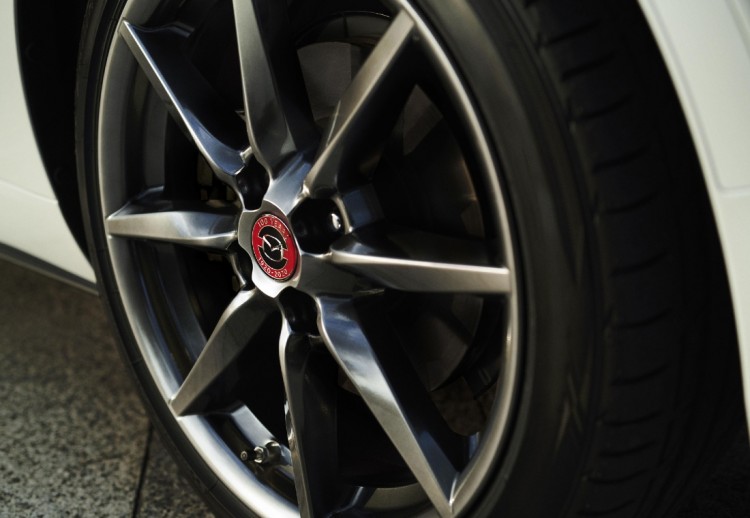 Mazda miata, Mazda Miata edición de aniversario, Mazda Miata 100 años, Mazda Miata edición especial, Mazda Miata Fotos, Mazda Miata características, Mazda Miata precios, Mazda MX-5, Mazda MX-5 edición de aniversario, Mazda MX-5 100 años, Mazda MX-5 edición especial, Mazda MX-5 Fotos, Mazda MX-5 características, Mazda MX-5 precios