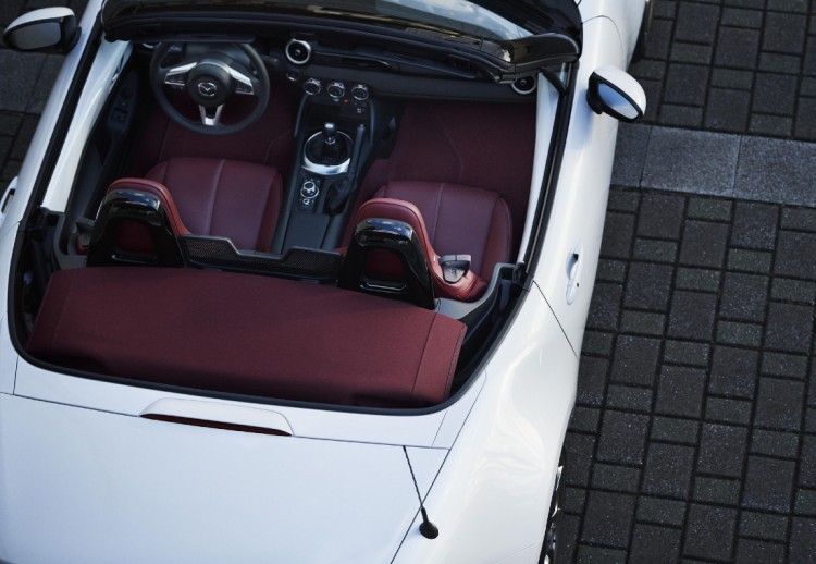 Mazda miata, Mazda Miata edición de aniversario, Mazda Miata 100 años, Mazda Miata edición especial, Mazda Miata Fotos, Mazda Miata características, Mazda Miata precios, Mazda MX-5, Mazda MX-5 edición de aniversario, Mazda MX-5 100 años, Mazda MX-5 edición especial, Mazda MX-5 Fotos, Mazda MX-5 características, Mazda MX-5 precios