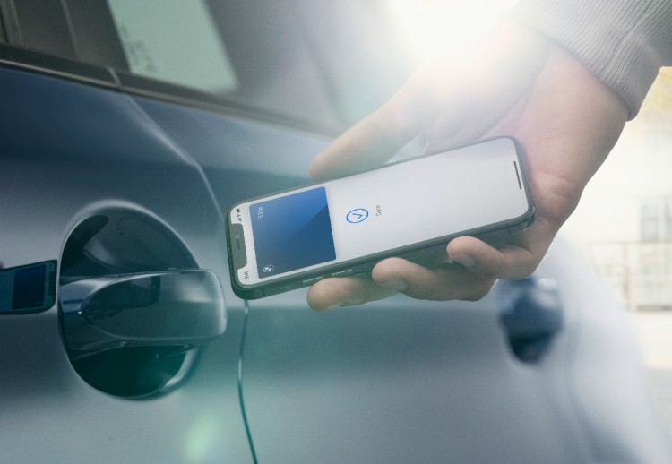 Apple CarKey, Apple llave digital, Apple BMW, Apple celulares, Apple carros, BMW Apple, BMW llave digital, BMW CarKey, BMW apertura del auto, BMW celulares, BMW carro con llave celular, BMW Carro y celular, BMW iPhone, BMW Serie 5 llave digital, BMW Serie 5 iPhone, BMW Serie 5 CarKey