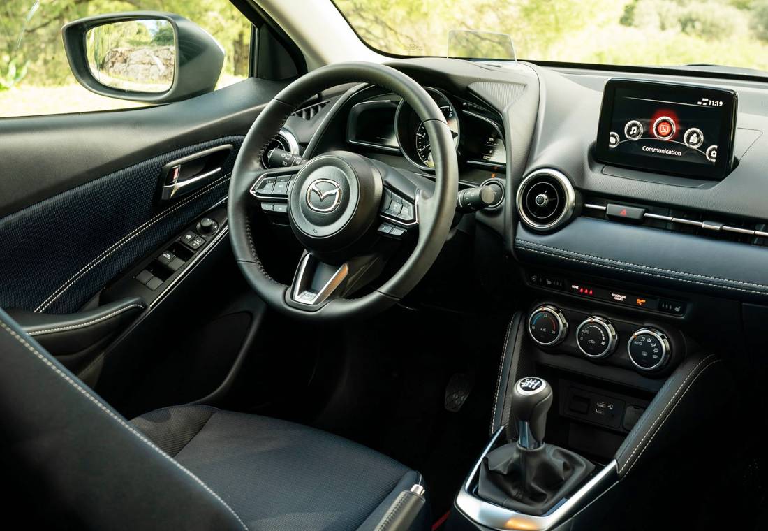 mazda 2 la pulla, mazda seguridad, mazda 2 colombia, mazda pronunciamiento oficial sobre seguridad, seguridad del mazda 2 en colombia