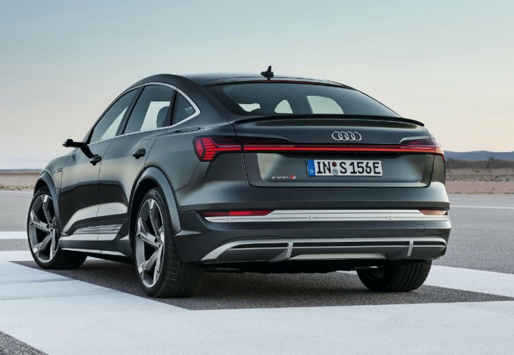 Audi e-Tron S, Audi e-Tron S Sportback, Audi e-Tron S lanzamiento, Audi e-Tron S Sportback lanzamiento, Audi e-Tron S caracteristicas, Audi e-Tron S Sportback características, Audi e-Tron S fotos, Audi e-Tron S Sportback fotos, Audi e-Tron S precio, Audi e-Tron S Sportback precio, Audi e-Tron S autonomia, Audi e-Tron S Sportback autonomía, SUV eléctricos, SUV deportivos eléctricos, SUV eléctricos Audi