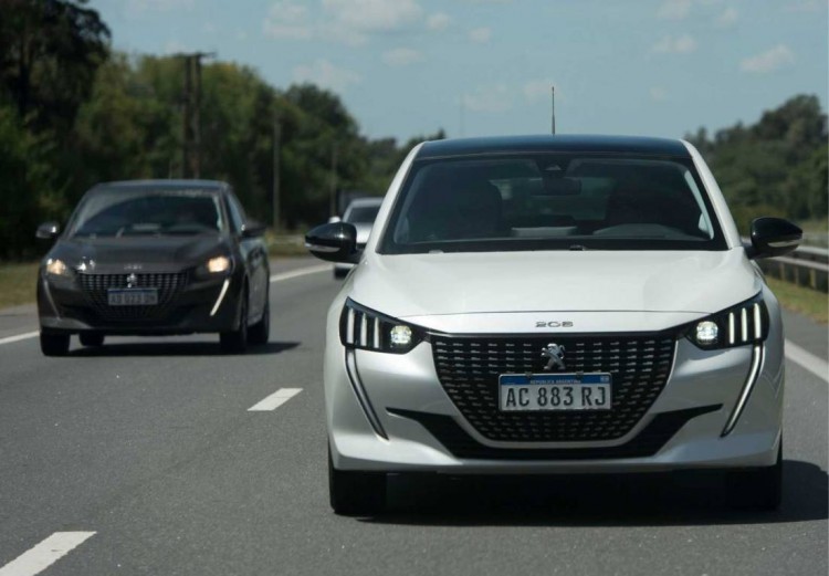 peugeot 208, peugeot 208 hatckback, peugeot 208 para mercosur, peugeot 208 producido argentina, peugeot 208 informacion, peugeot 208 datos, peugeot 208 electrico