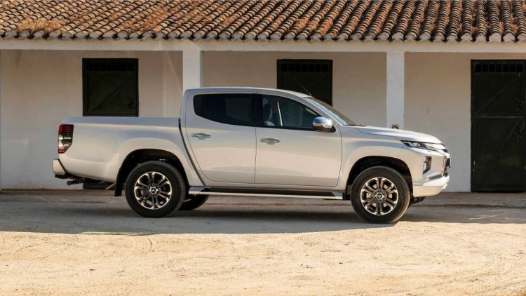 mitsubishi l200 triton, mitsubishi l200 triton pick-up, mitsubishi l200 triton nueva generacion. mitsubishi l200 triton informacion, mitsubishi l200 triton datos, mitsubishi l200 triton noticias