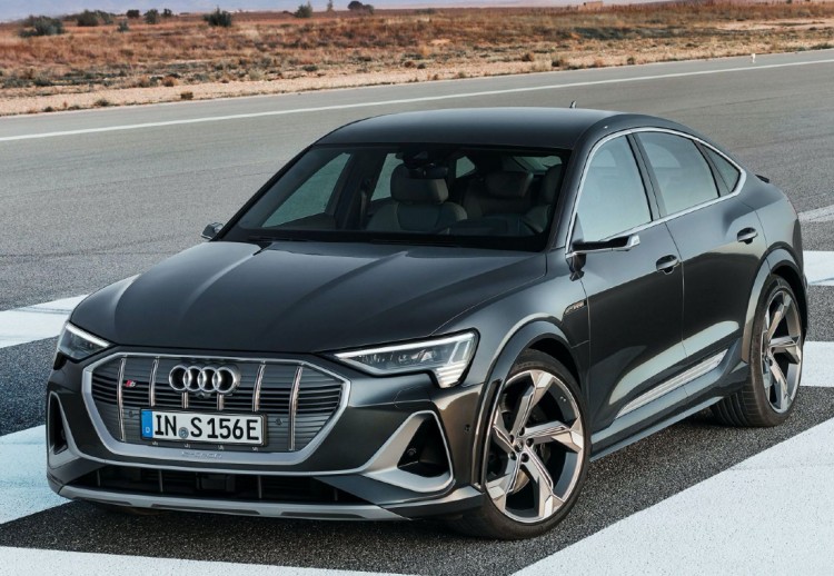 Audi e-Tron S, Audi e-Tron S Sportback, Audi e-Tron S lanzamiento, Audi e-Tron S Sportback lanzamiento, Audi e-Tron S caracteristicas, Audi e-Tron S Sportback características, Audi e-Tron S fotos, Audi e-Tron S Sportback fotos, Audi e-Tron S precio, Audi e-Tron S Sportback precio, Audi e-Tron S autonomia, Audi e-Tron S Sportback autonomía, SUV eléctricos, SUV deportivos eléctricos, SUV eléctricos Audi