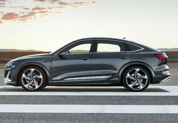 Audi e-Tron S, Audi e-Tron S Sportback, Audi e-Tron S lanzamiento, Audi e-Tron S Sportback lanzamiento, Audi e-Tron S caracteristicas, Audi e-Tron S Sportback características, Audi e-Tron S fotos, Audi e-Tron S Sportback fotos, Audi e-Tron S precio, Audi e-Tron S Sportback precio, Audi e-Tron S autonomia, Audi e-Tron S Sportback autonomía, SUV eléctricos, SUV deportivos eléctricos, SUV eléctricos Audi