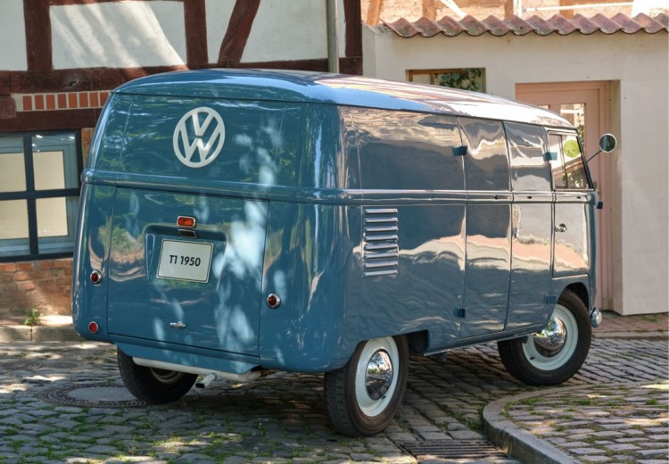 volkswagen transporter t1, volkswagen transporter t1 mas antiguo, volkswagen transporter t1 sofie, volkswagen transporter t1 coleccion de clasicos, volkswagen transporter t1 furgoneta, volkswagen transporter t1 furgoneta clasica, volkswagen transporter t1 datos, volkswagen transporter t1 informacion, volkswagen transporter t1 historia