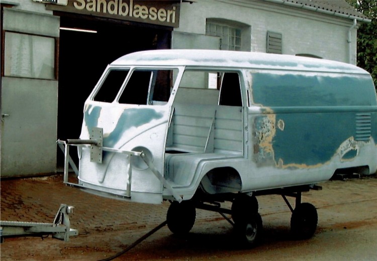 volkswagen transporter t1, volkswagen transporter t1 mas antiguo, volkswagen transporter t1 sofie, volkswagen transporter t1 coleccion de clasicos, volkswagen transporter t1 furgoneta, volkswagen transporter t1 furgoneta clasica, volkswagen transporter t1 datos, volkswagen transporter t1 informacion, volkswagen transporter t1 historia