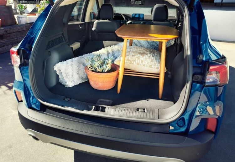 ford escape, ford escape siete plazas, ford escape carroceria alargada, ford escape noticias, ford escape rumores, ford escape nueva version, ford escape informacion