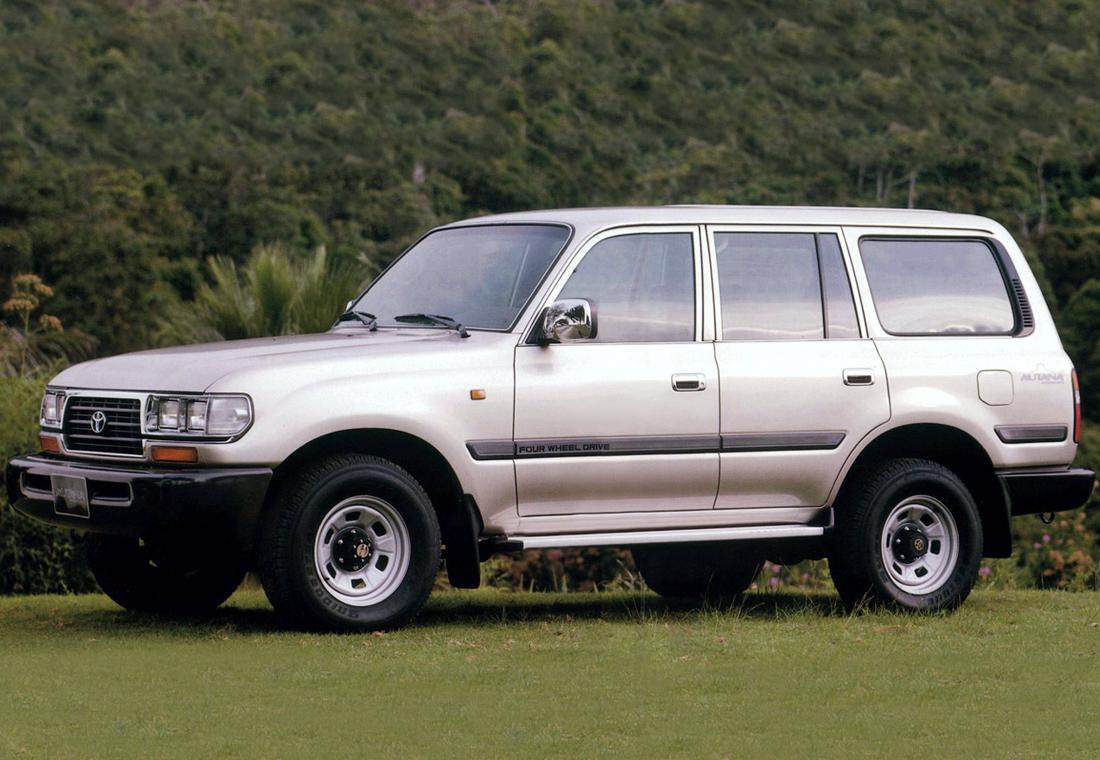 colombia año 2000, sector automotor año 2000, carros año 2000, carros modelo 2000, autos antiguos en colombia, colombia en el año 2000, autos del año 2000, renault megane colombia, economia de colombia en el año 2000, proceso de paz en colombia, ventas de carros en colombia año 2000, chevrolet corsa, mazda allegro, chevrolet alto, renault twingo, daewoo cielo supertaxi, chevrolet luv, hyundai santa fe, juan pablo montoya, fiat palio, renault scenic, toyota land cruiser burbuja autana