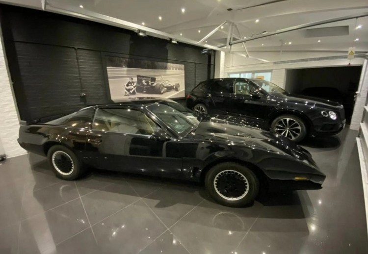 Auto fantástico, Auto fantástico David Hasselhoff, Auto fantástico subasta, Auto fantástico precio, Auto fantástico características, KITT, KITT David Hasselhoff, KITT Precio, KITT subasta, Carro de Knight Rider, Carro de Knight Rider precio, Carro de Knight Rider subasta, Carro de Knight Rider David hasselhoff, Pontiac Firebird, Pontiac Firebird subasta, Pontiac Firebird precio, Pontiac Firebird David Hasselhoff