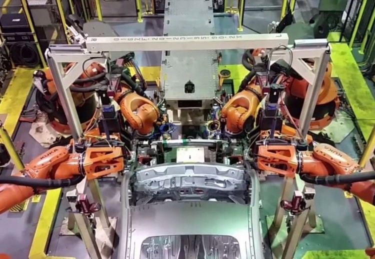 JAC Motors fue otro fabricante chino que quiso asentarse en el país carioca, pero las cosas no salieron de acuerdo a los planes y en 2019 el Grupo SHC, responsable de llevar la marca a Brasil, se declaró en quiebra. Ahora Great Wall Motors, Changan Auto, Gelly y GAC están apostando por Camaçari. 