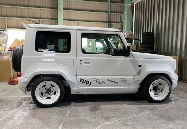 Suzuki Jimny, Suzuki Jimny modificado, Suzuki Jimny drifting, Suzuki Jimny japon, Suzuki Jimny ESB Customs, Suzuki Jimny modificado fotos, Suzuki Jimny modificado características, Suzuki Jimny autoshow de tokio