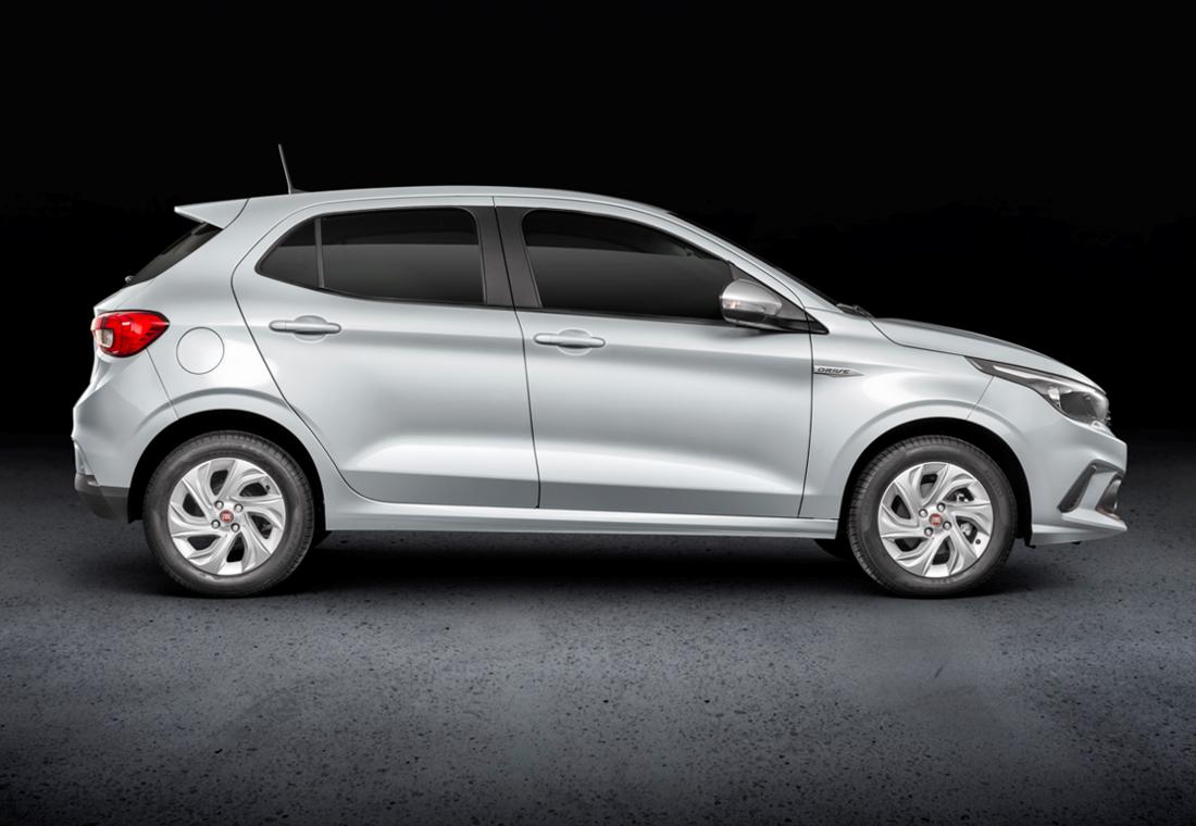 fiat argo, fiat argo colombia, fiat argo 2021, fiat argo precio, fiat argo precio colombia, fiat argo 2021 precio colombia, fiat argo drive, fiat argo drive precio colombia, fiat argo drive caracteristicas, fiat argo drive equipamiento, fiat argo drive ficha tecnica, fiat argo 1.3 ficha tecnica, carro mas barato con control de estabilidad en colombia, fiat argo seguridad, fiat argo drive seguridad, carros seguros en colombia, carros baratos en colombia, carros nuevos baratos en colombia