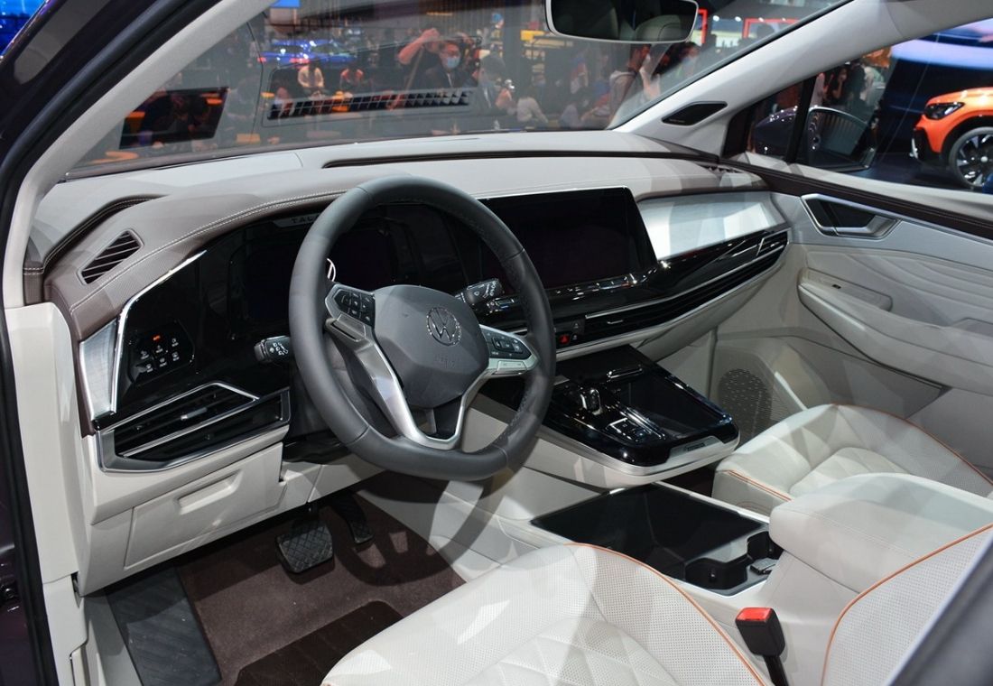 Volkswagen talagon салон