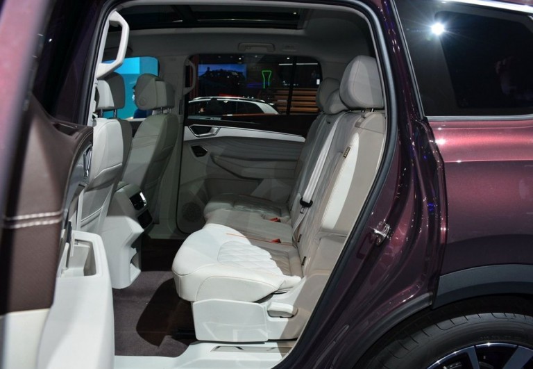 Volkswagen talagon салон