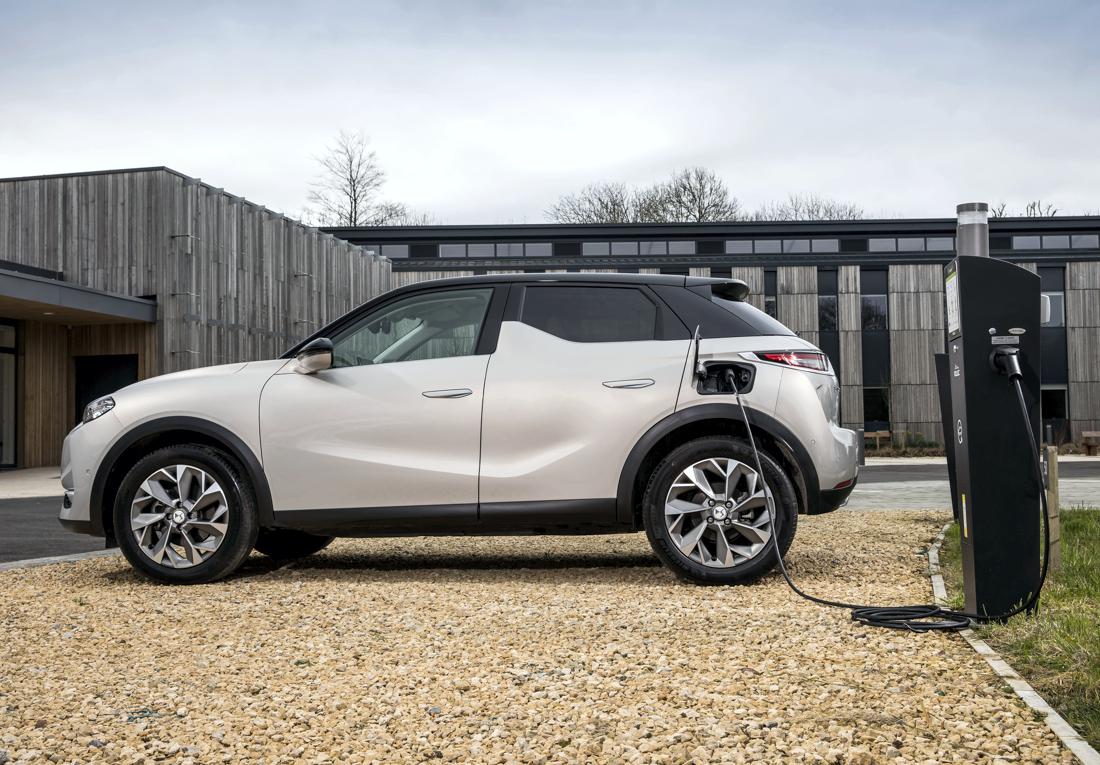 ds automobiles, ds automobiles colombia, ds colombia, ds 4 colombia, ds 4 cross colombia, ds 3 crossback electrico, ds 3 crossback e-tense, ds 3 crossback electrico colombia, ds 3 crossback e-tense colombia, ds 3 electrico colombia, ds automobiles novedades en colombia, ds automobiles concesionarios en colombia, autos de lujo en colombia, carros premium en colombia, vehiculos de alta gama en colombia, carros electricos en colombia