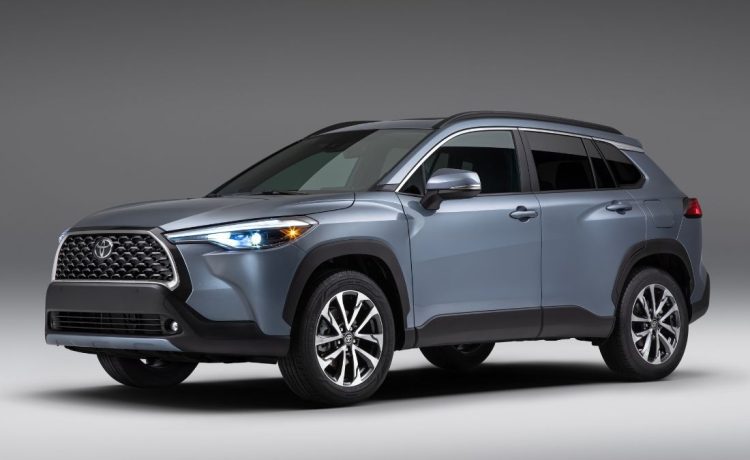 Toyota Corolla Cross debutó en Estados Unidos con motor 2.0 y