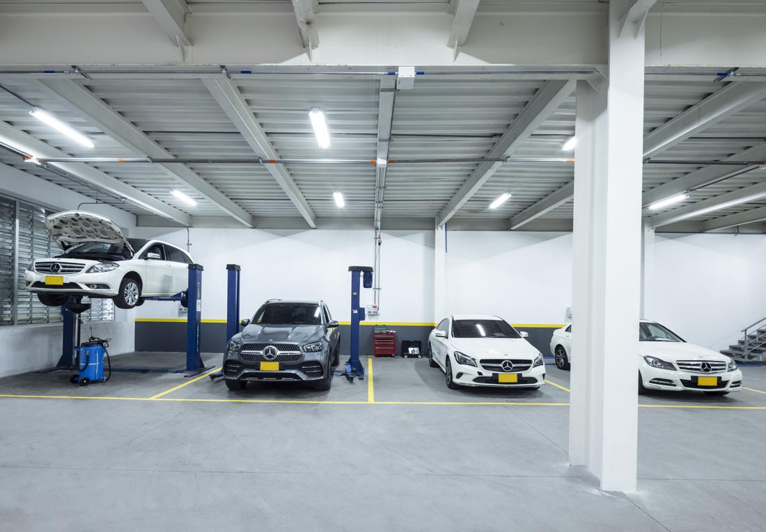 Taller Mercedes-Benz Starniza, Bucaramanga.