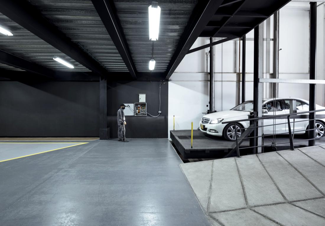 Taller Mercedes-Benz Starniza, Bucaramanga.