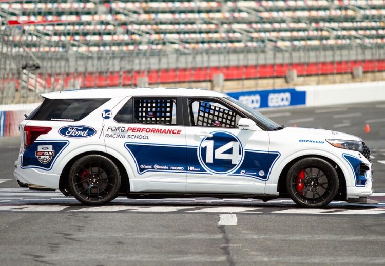 ford-explorer-st-performance-rancing-school