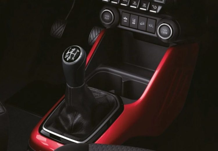 Suzuki Ignis Red&White