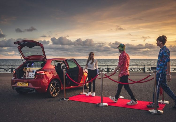SEAT Ibiza se convierte en una lujosa y pequeña discoteca 