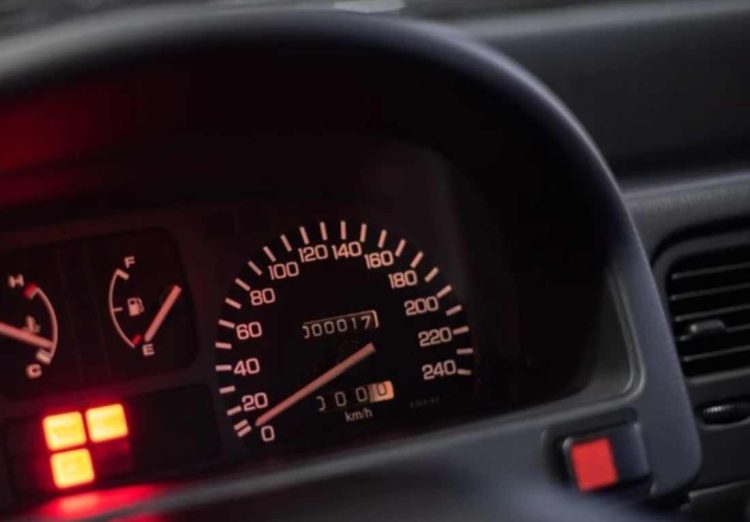 HONDA-CRX-1990-ODOMETRO