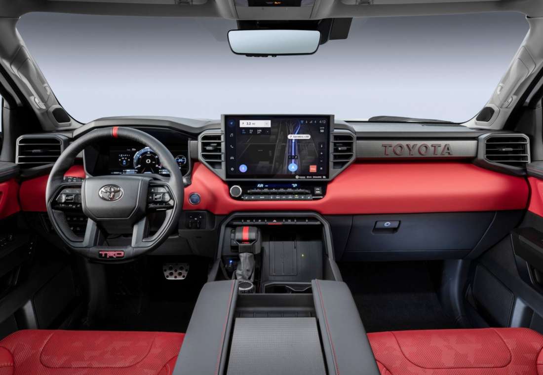 Toyota Tundra 2022, interior.