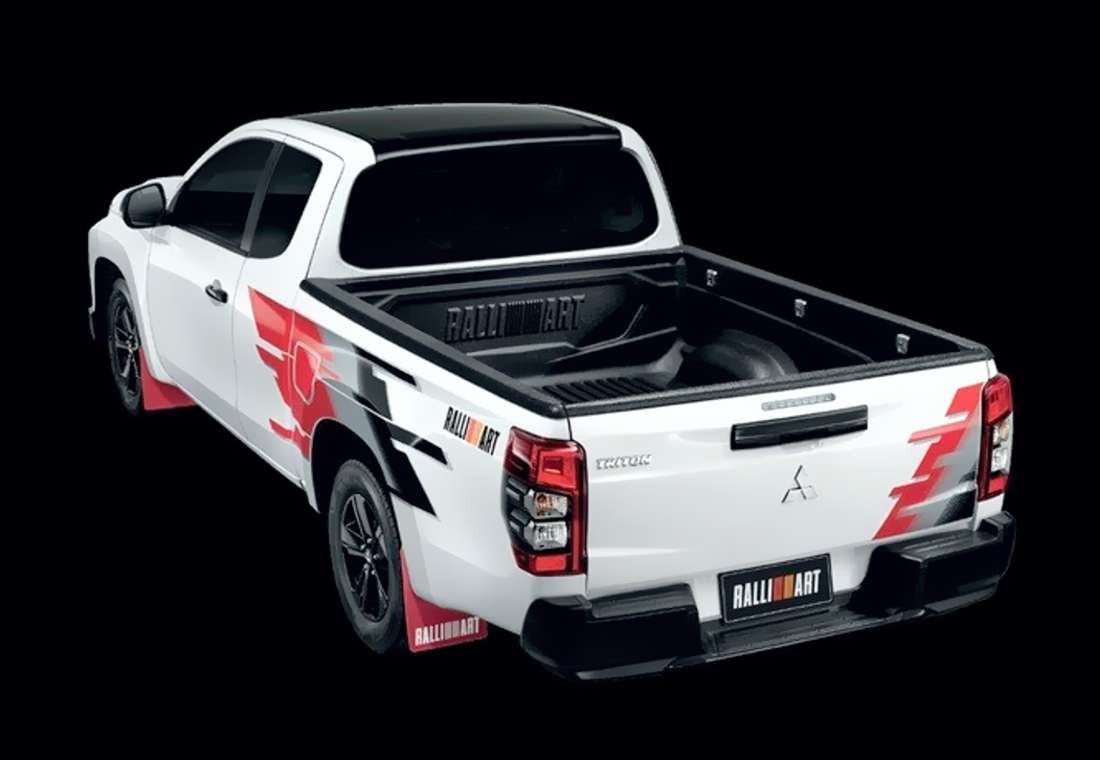 Mitsubishi L200 Triton Ralliart Tailandia