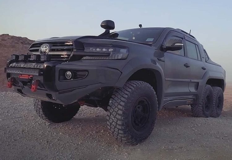 Toyota Land Cruiser LC200