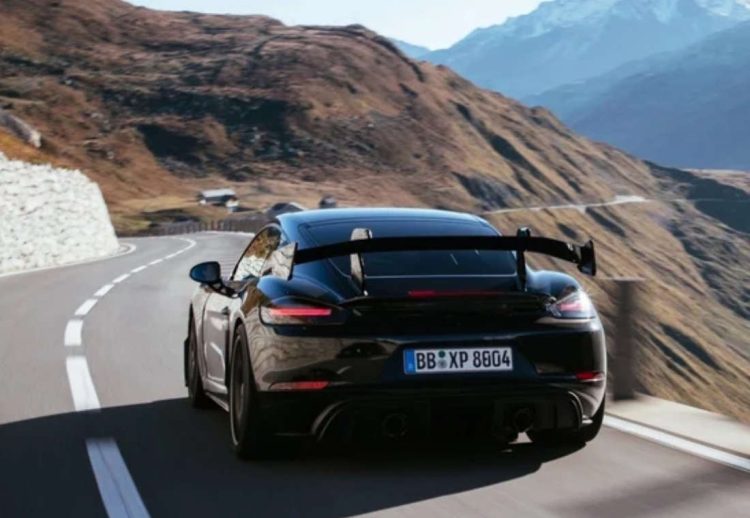 porsche 718 cayman GT4 RS 2022
