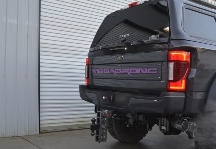 MegaBronc: Ford F-250 y Bronco