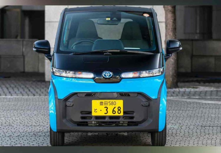 frontal-toyota-C+pod-compacto
