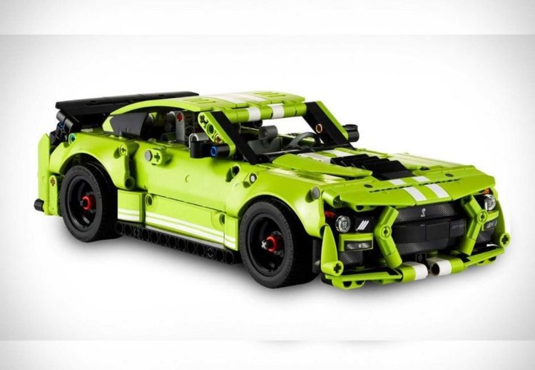 Ford Mustang Shelby GT500 lego