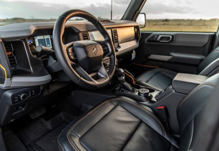 Ford Bronco Velociraptor