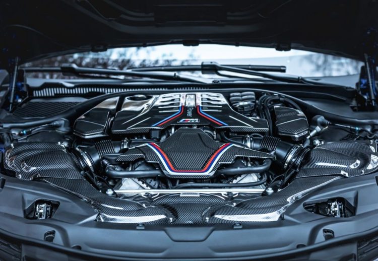 BMW M8 Competition personalizado por Manhart