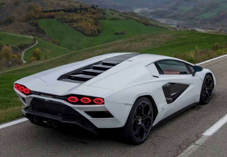 Lamborghini Countach LPI 800-4
