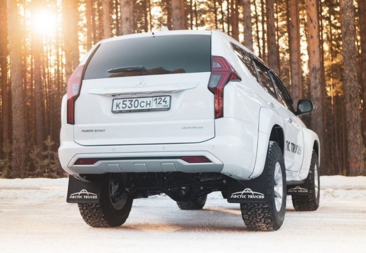 Mitsubishi Montero Sport Arctic Trucks