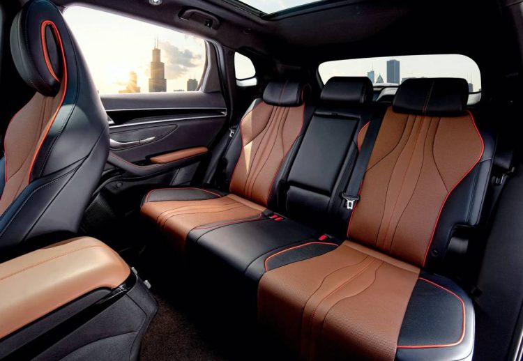 BYD Song Plus DM-i híbrido enchufable, interior