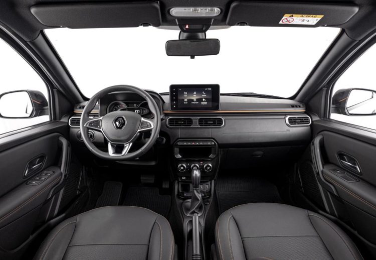Renault Oroch 2023 interior