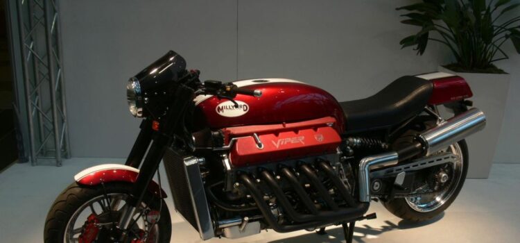 moto con motor de Dodge Viper